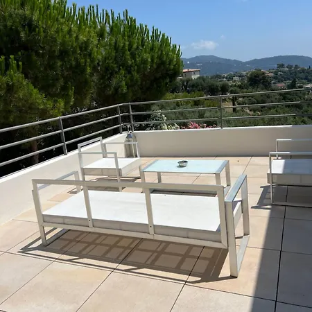 Contemporary With Sea View, Infinity Swimming Pool, Gym , Cinema Room,lift * Nice