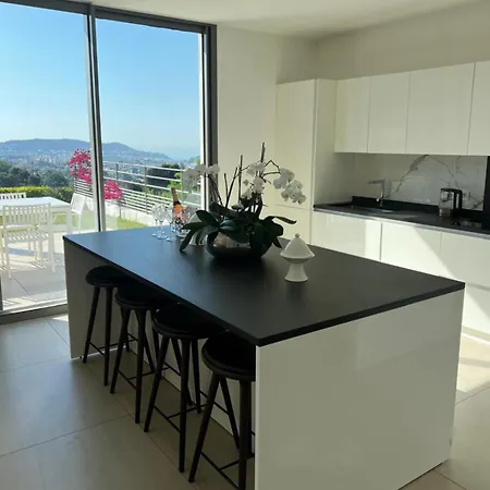 Contemporary With Sea View, Infinity Swimming Pool, Gym , Cinema Room,lift Villa