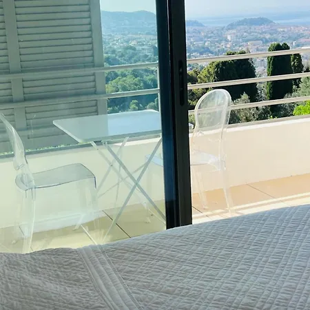 Contemporary With Sea View, Infinity Swimming Pool, Gym , Cinema Room,lift Villa