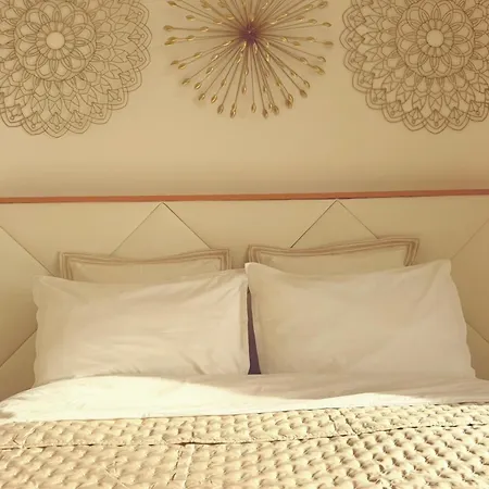 Contemporary With Sea View, Infinity Swimming Pool, Gym , Cinema Room,lift