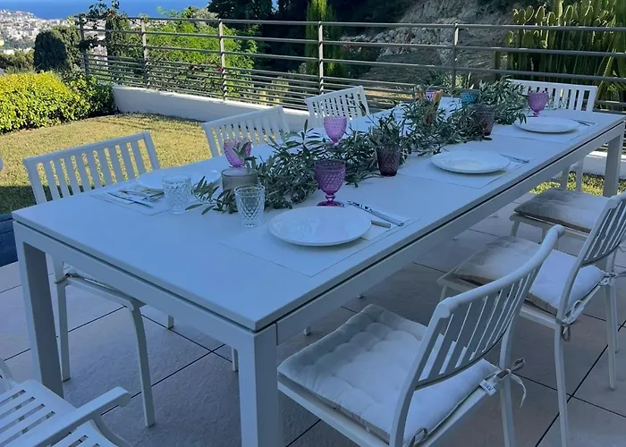 Contemporary With Sea View, Infinity Swimming Pool, Gym , Cinema Room,lift نيس