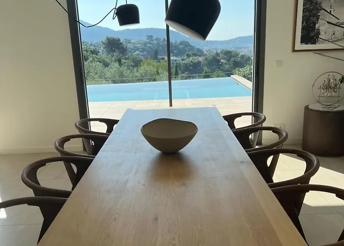 Contemporary With Sea View, Infinity Swimming Pool, Gym , Cinema Room,lift نيس