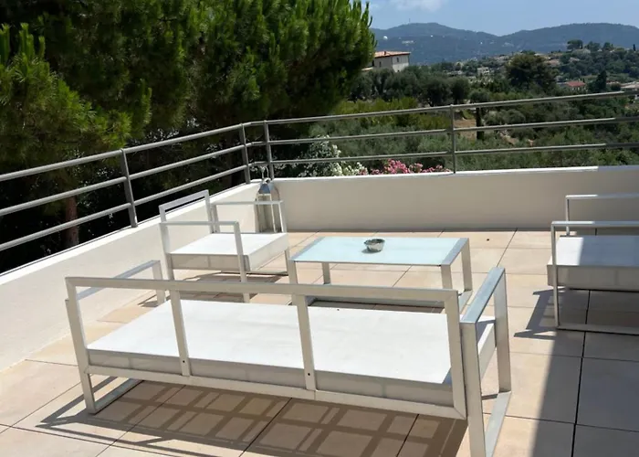 Contemporary With Sea View, Infinity Swimming Pool, Gym , Cinema Room,lift * نيس