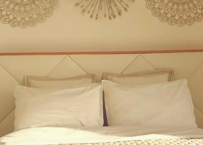 Contemporary With Sea View, Infinity Swimming Pool, Gym , Cinema Room,lift